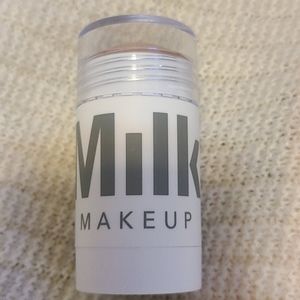 Milk makeup highlighter